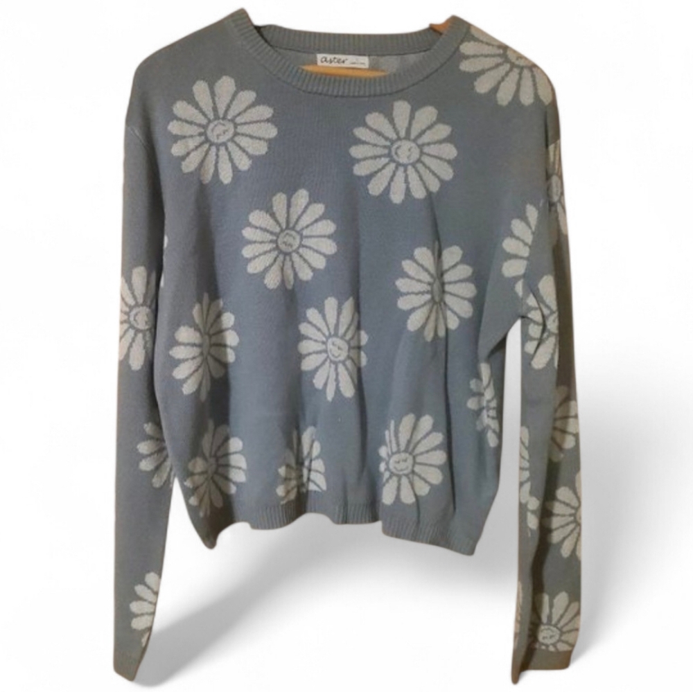 NWOT ASTER Blue Flower Smiley Face Pullover Sweater - Large